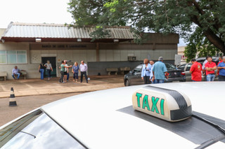 Vistorias em t&aacute;xis e motot&aacute;xis seguem suspensas at&eacute; fim de julho
