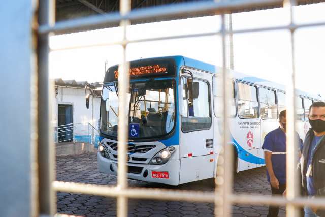 Campo Grande amanhece sem transporte coletivo enquanto categoria faz assembleia