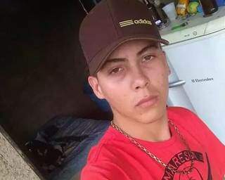 Ap&oacute;s tr&ecirc;s dias de procura, fam&iacute;lia descobre que jovem foi assassinado 