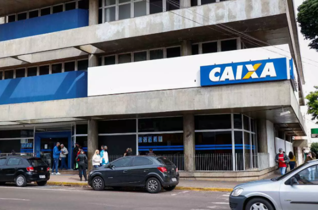 Caixa paga hoje aux&iacute;lio emergencial para benefici&aacute;rios do Bolsa Fam&iacute;lia 