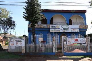 A loja 1 fica na  Rua Moreira Cabral, 233, Vila Planalto, com  plantão até às 20h. (Foto: Kisie Ainoã)