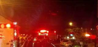 Cenário do acidente, ocorrido num sábado à noite (Foto: Direto das Ruas) 