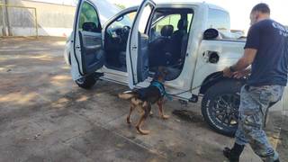 Viúva de traficante é presa com cocaína escondida em aspirador de pó Viúva de traficante é presa com cocaína escondida em aspirador de pó