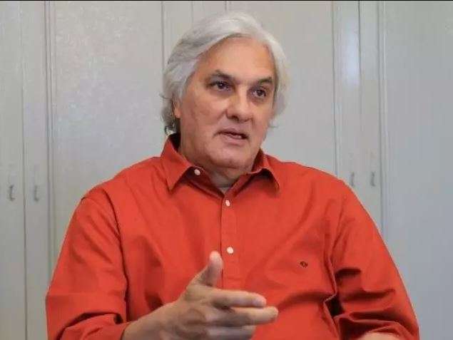 Uma semana após diagnóstico, Delcídio é internado com covid-19