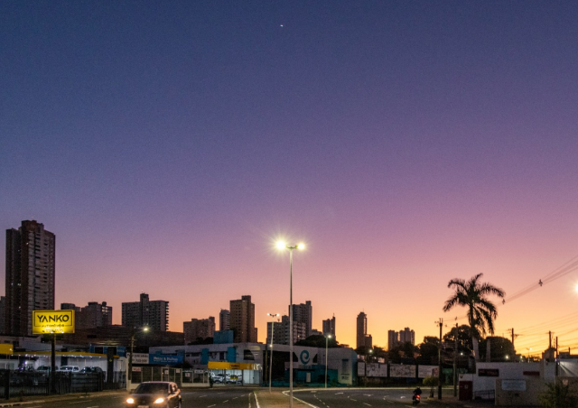 Beba &aacute;gua: quinta-feira tamb&eacute;m ser&aacute; de calor e umidade baixa em MS 