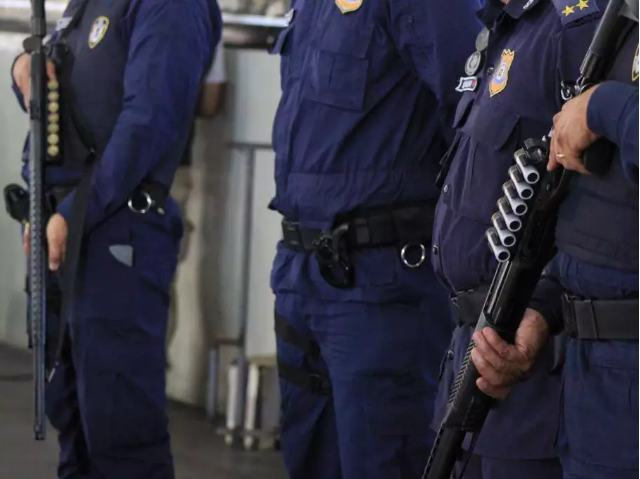 Juiz nega liminar para romper contratos e trocar agente de patrim&ocirc;nio por guarda