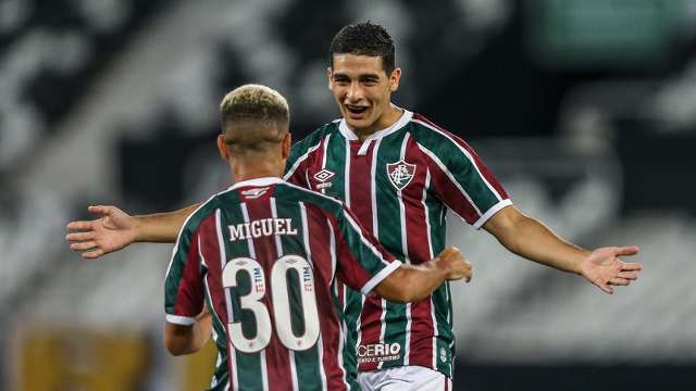 Fluminense derrota Botafogo em amistoso no Nilton Santos