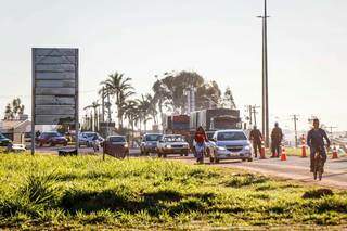 Motorista é rendido e deixado no porta-malas de veículo Motorista é rendido e deixado no porta-malas de veículo