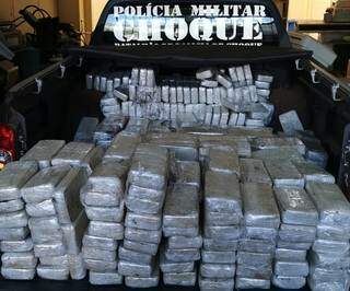 PM encontra R$ 4 milh&otilde;es em coca&iacute;na junto a carga de frango