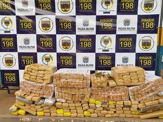 Em persegui&ccedil;&atilde;o, traficante abandona carro com 283 quilos de maconha na MS-162