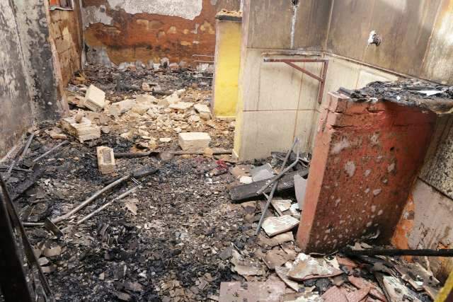 &ldquo;Eu vou por fogo na casa&rdquo;, disse mulher antes de inc&ecirc;ndio destruir resid&ecirc;ncia