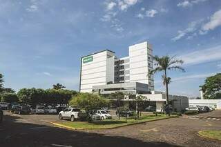 Seis dias ap&oacute;s abrir 3&ordf; UTI, Hospital da Unimed s&oacute; tem uma vaga