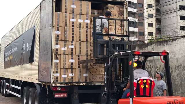 Opera&ccedil;&atilde;o &eacute; montada para destruir carga de cigarros avaliada em R$ 32,7 milh&otilde;es