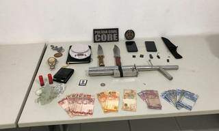 Armas, dinheiro e droga apreendidas durante a operação, em Sergipe (Foto/Divulgação)