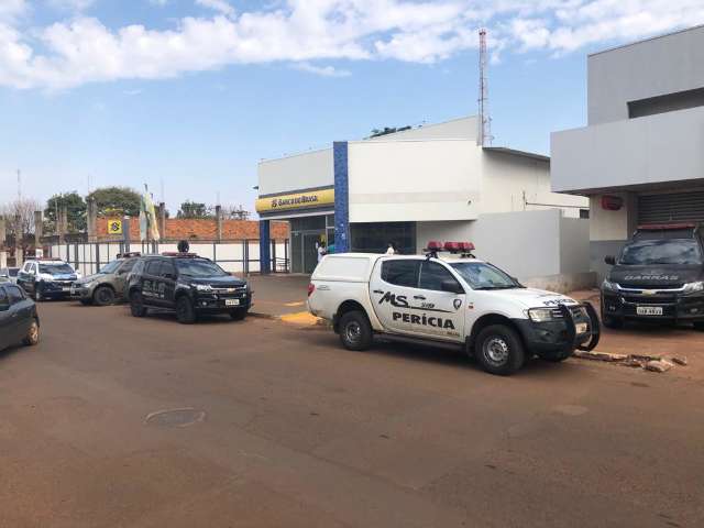 Investiga&ccedil;&atilde;o mostra que bandidos levaram cerca de R$ 1 milh&atilde;o de ag&ecirc;ncia do BB