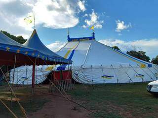 As tendas do Top Circo que ficavam montadas no bairro Itamaracá. (Foto: Arquivo pessoal)