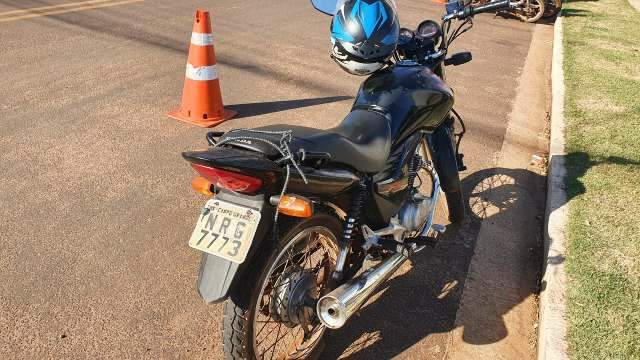 Motocicleta adulterada &eacute; apreendida durante blitz na regi&atilde;o do Bandeira