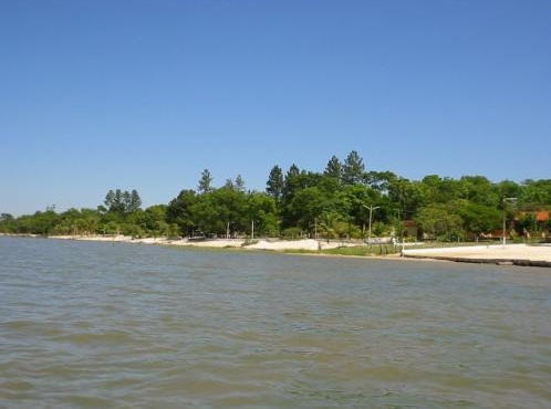 Colis&atilde;o entre jet skis deixa uma pessoa ferida no Rio Sucuri&uacute; 