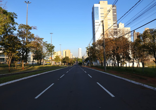 Domingo ser&aacute; de c&eacute;u claro, com poucas nuvens e sem chuva em MS