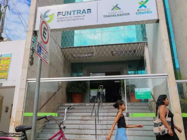 Funtrab tem 632 vagas de emprego em 31 cidades nesta segunda