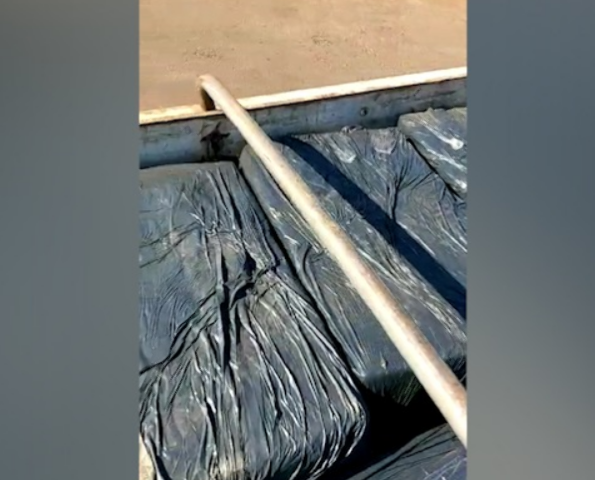 Caminhoneiro &eacute; preso com cerca de 3 toneladas de maconha no anel vi&aacute;rio 