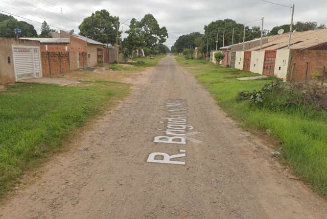Ap&oacute;s atacar mulheres, homem tenta esfaquear policiais e &eacute; morto a tiros