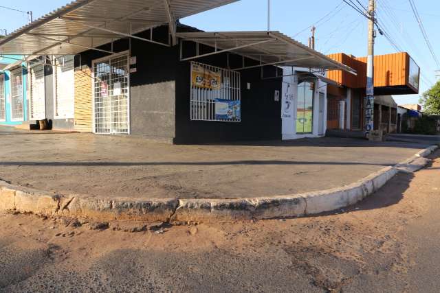Justi&ccedil;a mant&eacute;m presos irm&atilde;os acusados de matar cunhado em bar