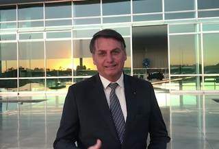 Presidente Jair Bolsonaro gravando vídeo para produtor de MS (Foto: Reprodução)
