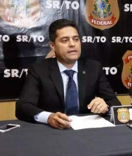 Delegado Marcelo Correia Botelho durante coletiva de imprensa (Foto: Jornal do Tocantins)
