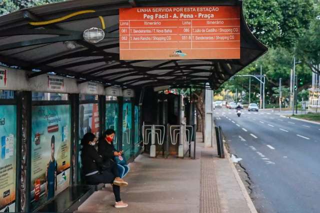 Assembleia que decidiria greve de motoristas de &ocirc;nibus &eacute; cancelada