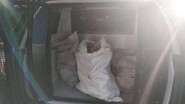 Pol&iacute;cia encontra trio que furtou R$ 60 mil em cabos e prende receptadores