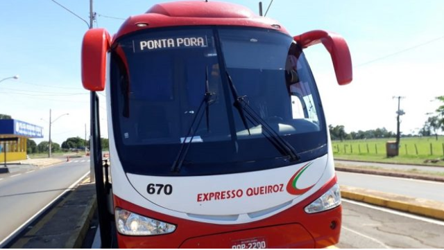 Empresa de &ocirc;nibus derruba multa por atrasos em sal&aacute;rios de empregados 