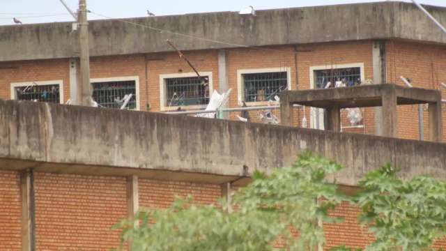 MP cobra reforma do muro da M&aacute;xima, contra arremesso de drogas