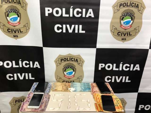 Quatro s&atilde;o presos com drogas e dinheiro em opera&ccedil;&atilde;o de combate ao tr&aacute;fico 