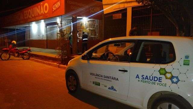 Lockdown termina e cidade reabre comércio, bares e restaurantes