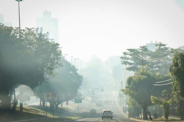 Cena de agosto: Campo Grande amanhece com fuma&ccedil;a encobrindo a cidade