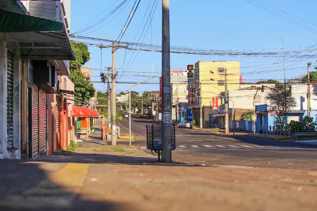 Homem &eacute; baleado na janela do quarto, em sobrado no Centro 