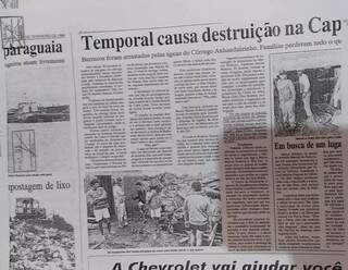 Joanézio guarda uma das matérias do jornal Correio do Estado sobre  a inundação. (Foto: Arquivo Pessoal)