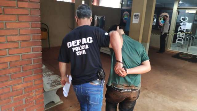 Opera&ccedil;&atilde;o prende acusado de pedofilia e procura outro em Dourados