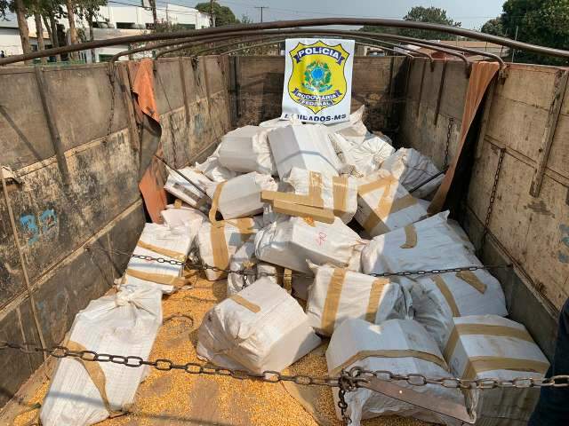 Por R$ 50 mil, caminhoneiro levava tr&ecirc;s toneladas de maconha para SP