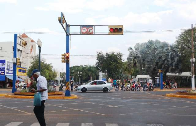 Dourados libera cursos t&eacute;cnicos e bares, mas venda de &aacute;lcool s&oacute; at&eacute; 20h
