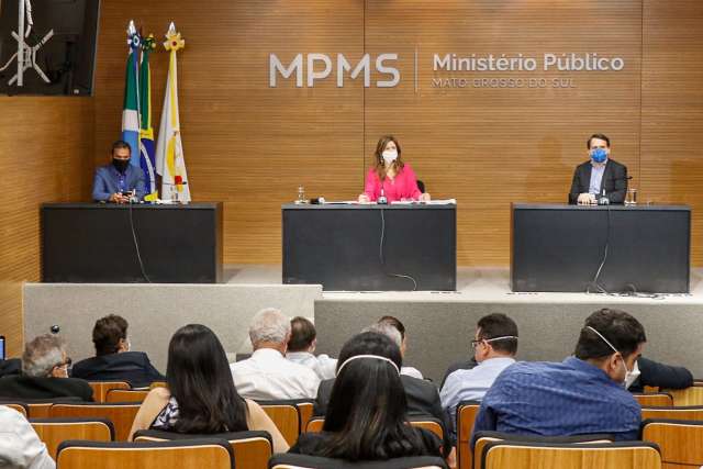 Em reunião com hospitais, MP cobra atualização de leitos em tempo real