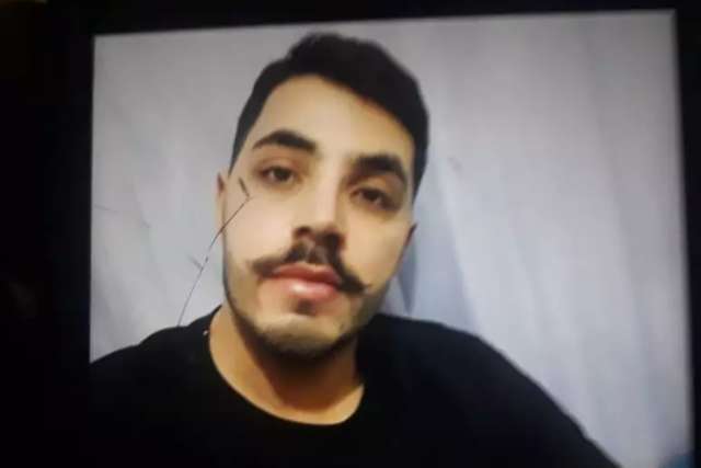 Pol&iacute;cia ainda procura motoentregador que assassinou colega com tiro na cabe&ccedil;a 