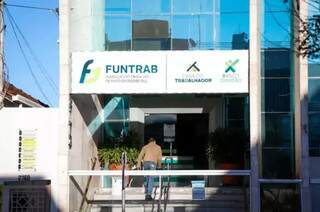 Em Campo Grande, há vagas para frentistas, atendentes de lojas e eletricistas Em Campo Grande, há vagas para frentistas, atendentes de lojas e eletricistas