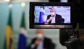 Secretário estadual de Saúde, Geraldo Resende, durante transmissão ao vivo (Foto: Edemir Rodrigues/Governo de MS)