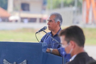 Governador Reinaldo Azambuja discursa durante evento de inauguração da estação de radares (Foto: Marcos Maluf)