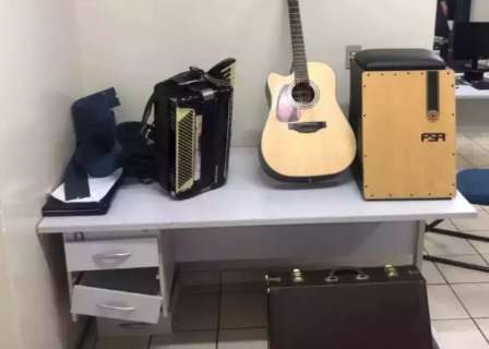 Músicos tentam reaver instrumentos confiscados no Damha