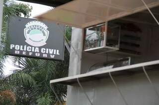 Dupla rende casal durante queda de energia e rouba carro Dupla rende casal durante queda de energia e rouba carro