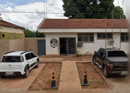Pe&atilde;o &eacute; preso por aliciar e estuprar enteada de 13 anos 