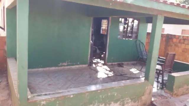 Mulher morre carbonizada ap&oacute;s inc&ecirc;ndio em quarto onde dormia 